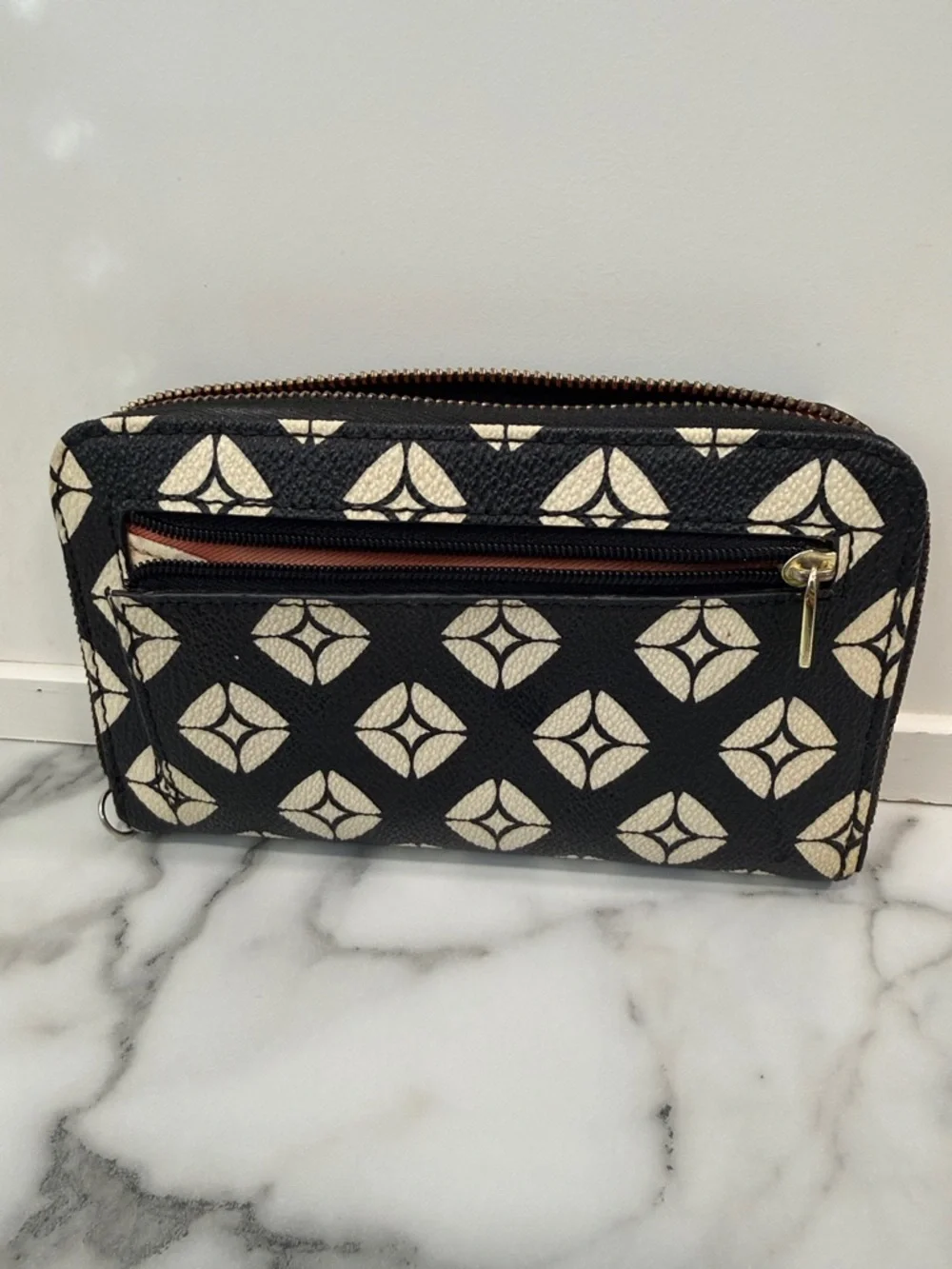 Fossil stylish black